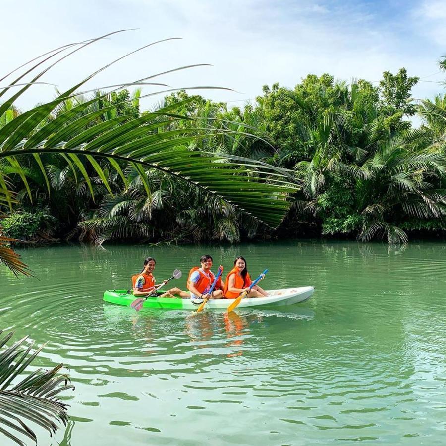 Lotus Sun & Waves Beach Resort Baler Buitenkant foto