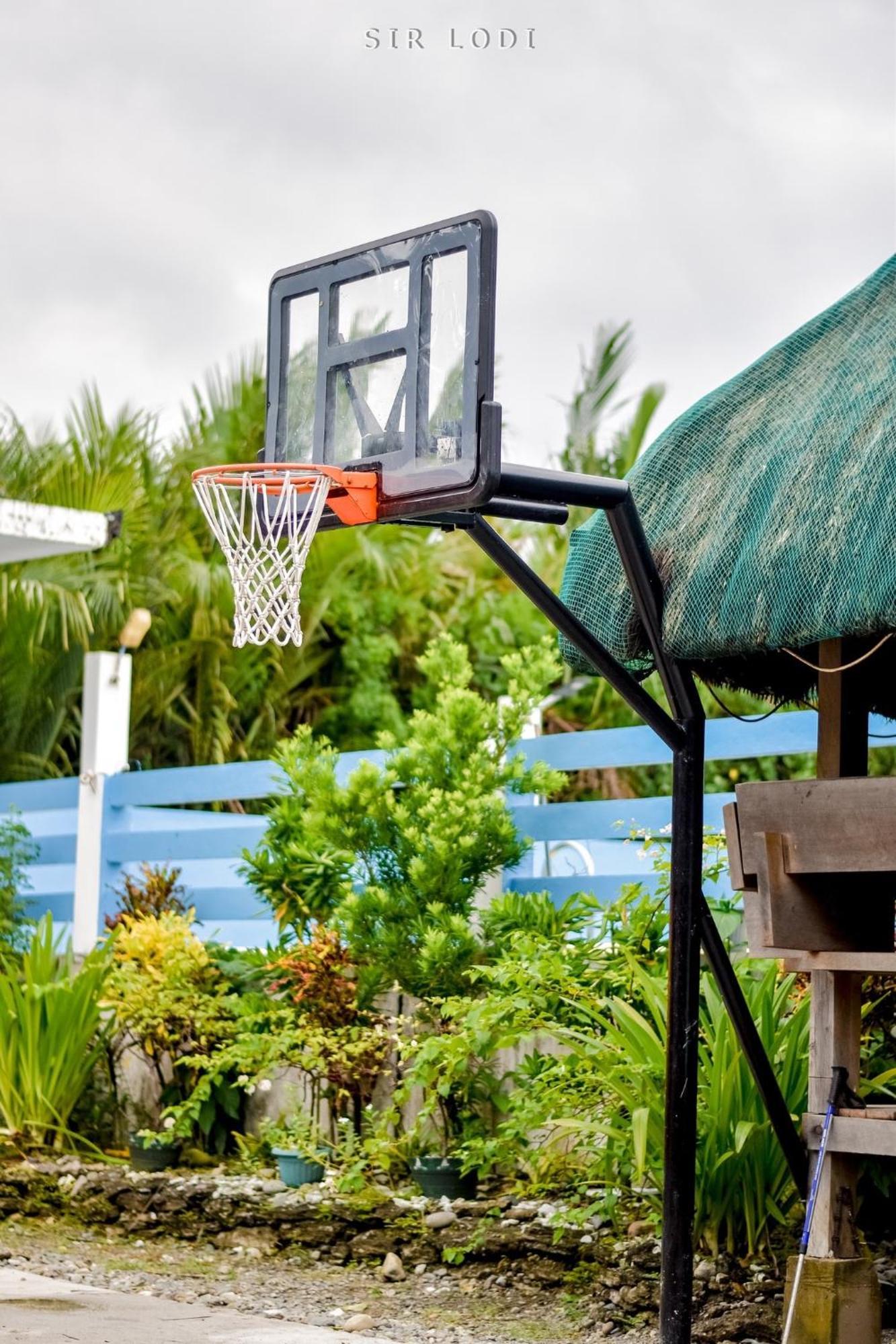 Lotus Sun & Waves Beach Resort Baler Buitenkant foto