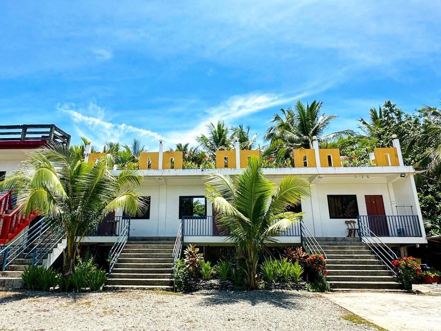 Lotus Sun & Waves Beach Resort Baler Buitenkant foto